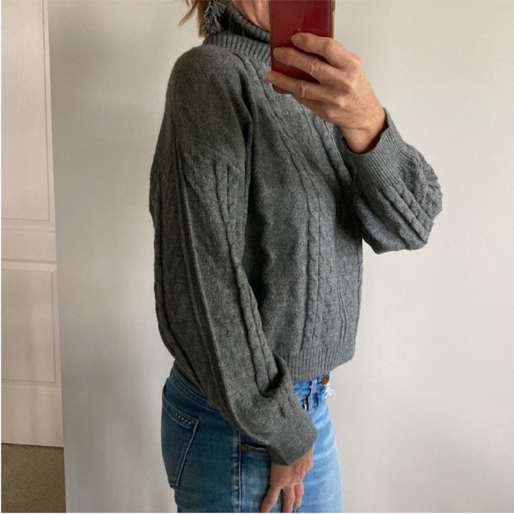 Grey Cable Knit Cropped Turtleneck Sweater - Picture 4 of 9